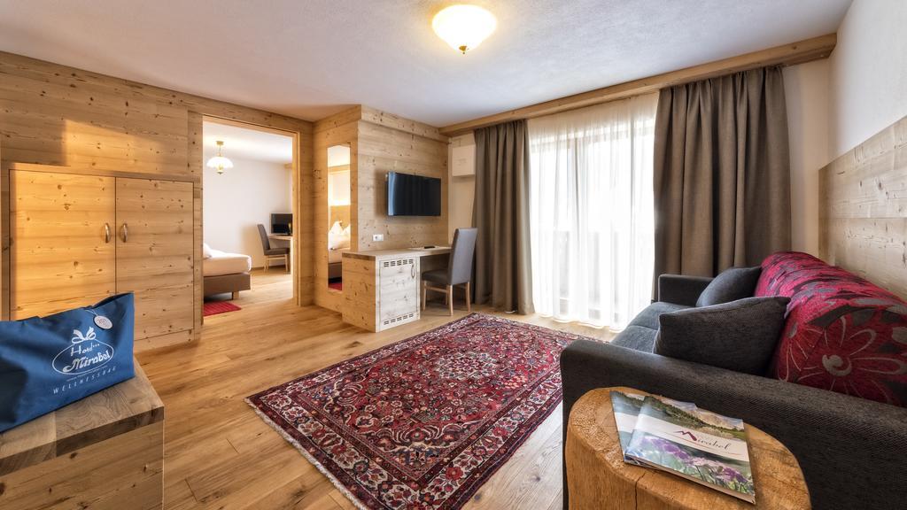 Hotel Mirabel سان فيجيليو دي ماريبْ المظهر الخارجي الصورة